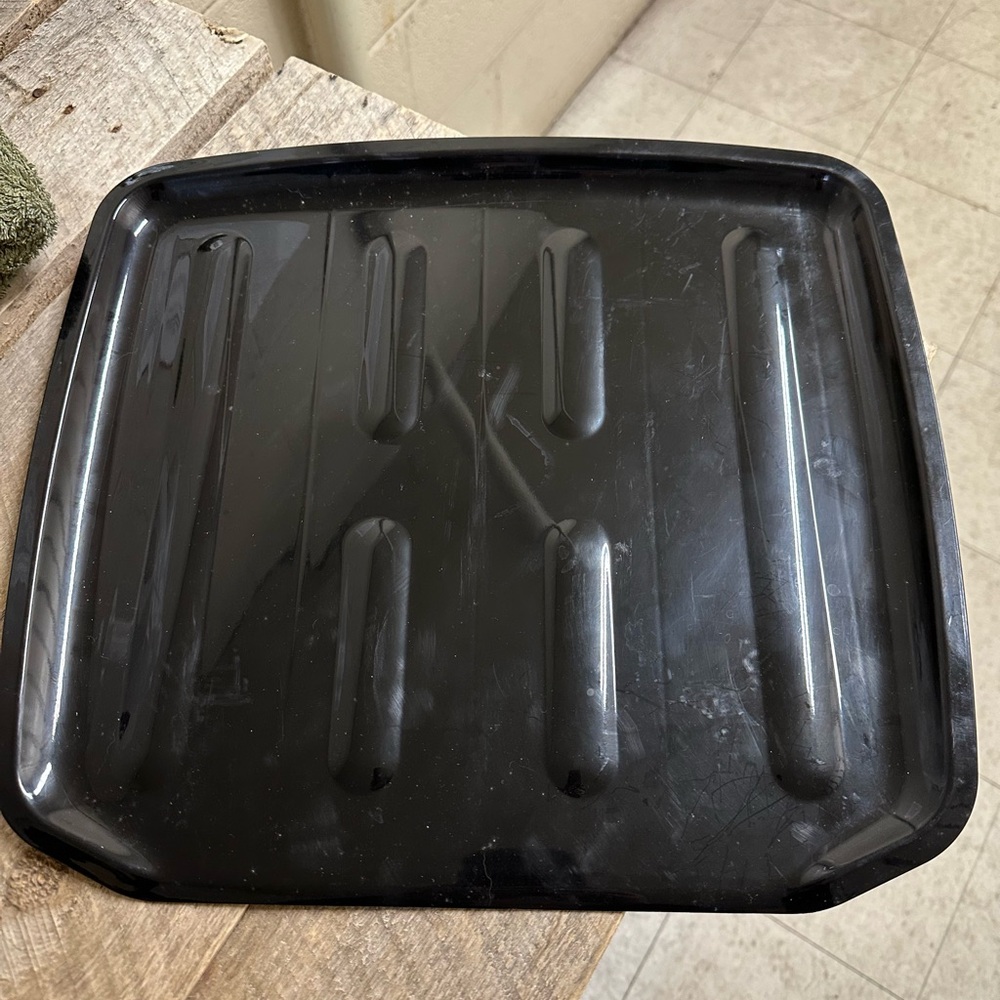 SALT Small kitchen Drainboard. NEW without tag. 16 inches Long. 14.5 inches Wide